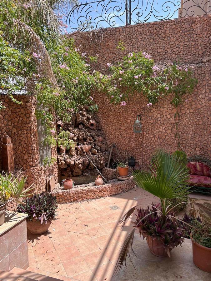Avec Cascade A Agadir